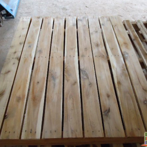 Pallet Gỗ 2 Hướng Nâng